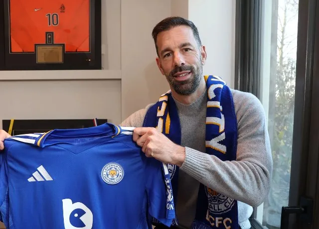 Van Nistelrooy bước đầu thành công khi dẫn dắt Leicester